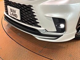 【モデリスタエアロ】人気のモデリスタエアロを装着！クルマの外観がよりスタイリッシュになり、街中で存在感あふれる1台に♪将来買い替える時にもリセールに影響しやすく、価値ある人気の装備です！