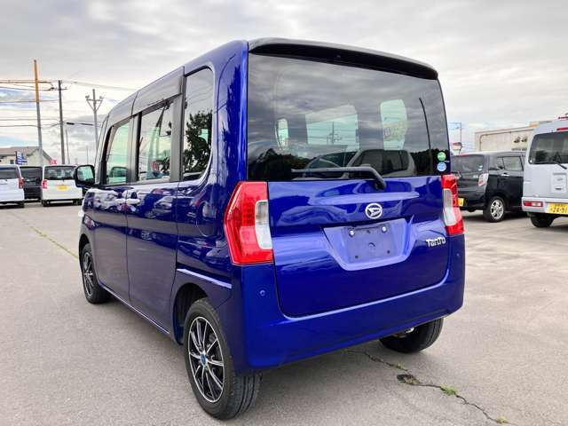 国交省の代わりに車検認定ができる「陸運局指定工場」の資格をもっており、熟練の整備士や国家資格を持った整備士が揃ってます！