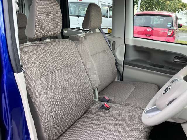 大切な愛車を見つけるお手伝いから始まり、ご購入後もできるだけ長く、安全にお乗りいただけるようにアフターサポートにも全力で取り組んでいます。