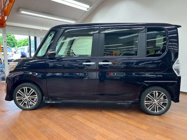 数ある中古車の中から美使用軽専門店スーパーアークス新琴似店の車輌をご覧頂き誠に有難う御座います！札幌市北区新琴似のスーパーアークスさん横のピンクの看板が目印の車屋さんです♪