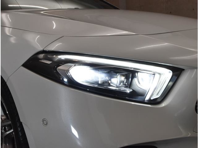 LEDヘッドライト