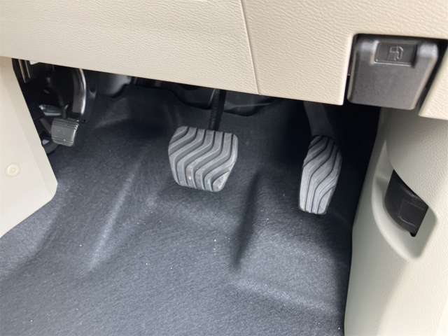 ご覧いただきありがとうございます♪気になったお車がありましたらお気軽にお電話をください！