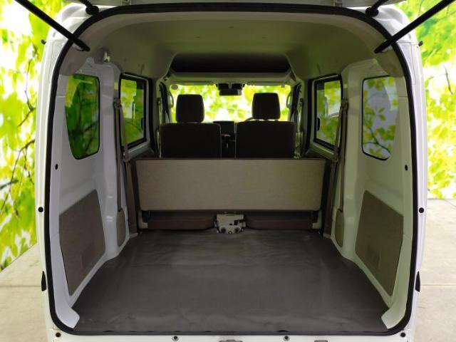 WECARS（ウィーカーズ）は全国250店舗展開！お客様が安心してカーライフをお楽しみいただけるよう社員一同心を込めてサポートいたします。