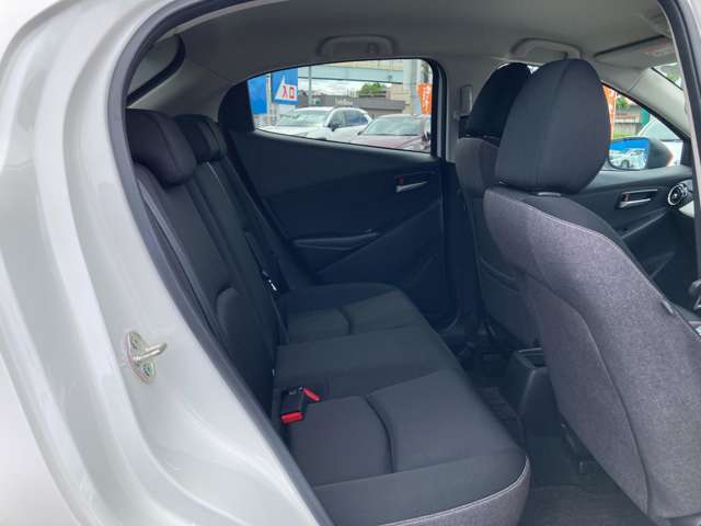 ★保証付で安心して乗って頂けます★万一の納車後の不具合が発生した場合は保証書の規定にそって自社工場で迅速に対応します！県外の方は、最寄のディーラーまたは当社指定工場を手配いたします★
