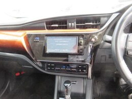 エアコン操作スイッチ廻り