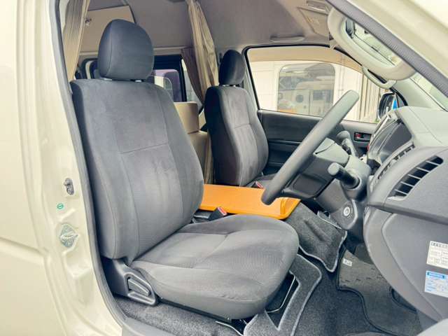 〒300-2353★茨城県つくばみらい市小張4012-3★TEL0297-47-6080★FAX0297-47-6081★営業時間　10：00から18：00★定休日　火曜日　第一・三月曜日