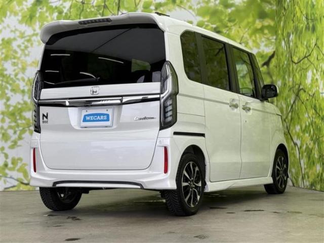 全国に店舗を展開しているのでどこでもお取り寄せが可能です！この車が気になるけど遠方だから・・・と諦める必要はありません！※別途陸送費が必要です。