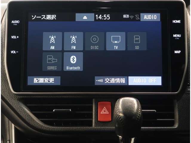 ディスプレイオーディオ搭載です。ハンズフリー通話や音楽再生、スマホを接続してナビゲーションと楽しみ方が広がります(^^♪