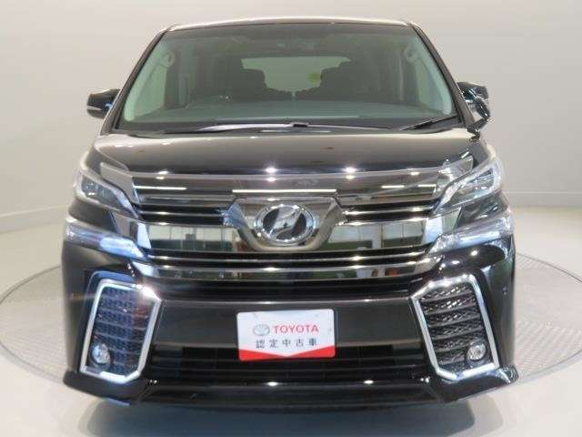 「フロントマスク」です。車の印象を決めるのは【顔】。この車の顔つきは、きっとあなたにピッタリ！？