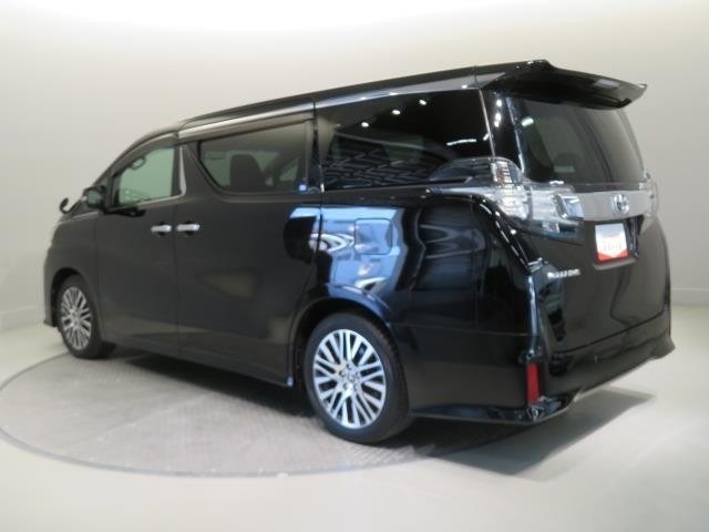 3つの安心を1台にセットされたトヨタの中古車！ カーライフの強い味方！1年間走行距離無制限のロングラン保証付！
