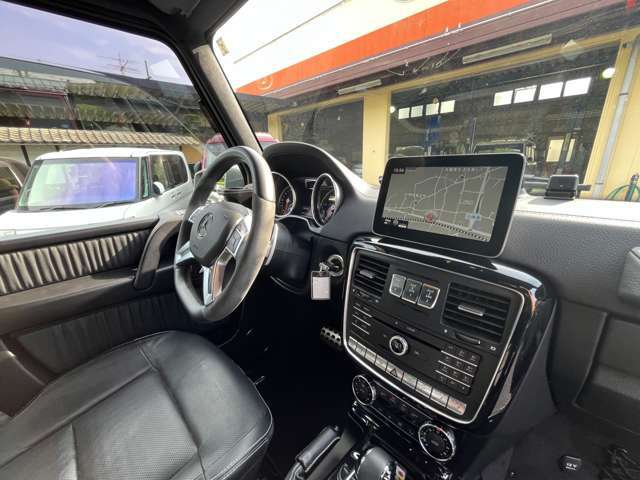 エアバッグ（運転席/助手席/カーテン）・サンルーフ・メモリーナビ（フルセグTV対応）・キーレス・ETC・盗難防止装置など装備です！