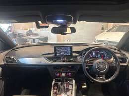 LIBERALAは、輸入車選びの新たなスタイルを提案するインポート・セレクト・ブランドです。オーナー様となる方がクルマから直接感じる感性を第一にした、最良の一台との出会いをコーディネートいたします。