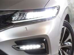 暗い夜道でも視界良好な、AUTO付LEDヘッドライト☆