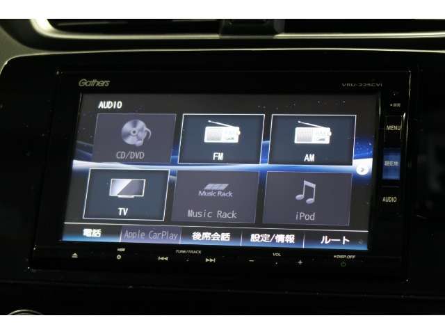 ナビゲーションももちろん装備☆多彩な機能で快適ドライブをアシスト☆オーディオ機能も充実していますね☆