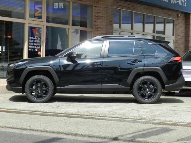 ラブフォー エムズオート オススメ 厳選　中古車RAV4　特選　オススメ中古車　エムズオート　厳選　トヨタラブフォー　厳選RAV4！
