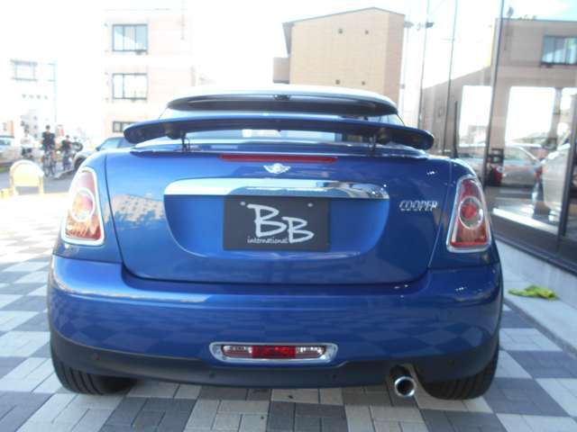 ご遠方の方にもご安心してご購入頂けるよう、全車、日本自動車鑑定協会（JAAA、AIS）により鑑定済みです。お車の詳細状態は鑑定書としてWEB上でもご覧いただけます！