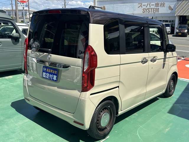 ★納車前に、専属のクリーニングスタッフが、ピッカピカにクリーニングして納車いたします！もちろん、ピッカピカの状態でお渡しするクリーニング費用も支払総額に含まれています！