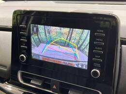 【バックカメラ】駐車時に後方がリアルタイム映像で確認できます。大型商業施設や立体駐車場での駐車時や、夜間のバック時に大活躍！運転スキルに関わらず、今や必須となった装備のひとつです！