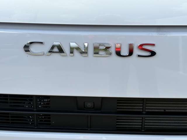 ★車線逸脱警報機能★ふらつき警報★先行車発進お知らせ機能★標識認識機能★アダプティブドライビングビーム★コーナーセンサー★LEDヘッドランプ★LEDフォグランプ★ハイマウントLEDストップランプ