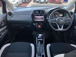 外装はもちろん、内装からエンジンルームまで徹底的にクリーニングしております！