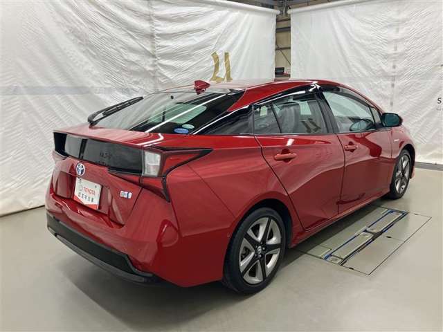 走りにこだわりながら収納力も持ち合わせたお車です。荷物を載せて軽快なドライブを楽しめますよ♪