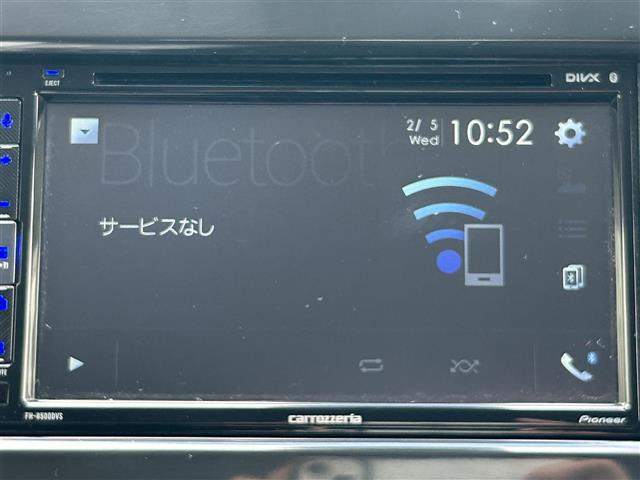 【Bluetooth】ナビゲーションと携帯電話/スマートフォンをBluetooth接続することができます。接続するとハンズフリーで使用することができるので、とても便利です！