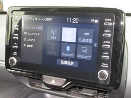 ナビゲーションはトヨタ純正メモリーナビを装着しております。AM、FM、Bluetooth、フルセグTVがご使用いただけます。初めて訪れた場所でも安心ですね！