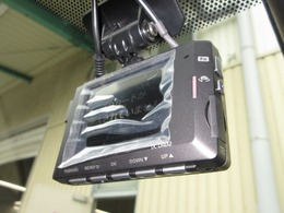 今は、自分を守るのは自分の時代です！ドライブレコーダーは必需品ですね！使うことの無い事が良いのですが・・・