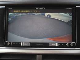 ナビ搭載ですので道に迷うことなく楽しくドライブ！Bカメラも装備しており駐車もラクラクです★