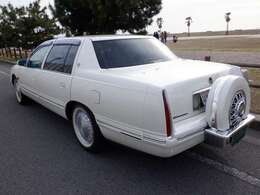 革シートリペア済み・革ハンドルリペア済み・ヘッドライト研磨＋コーティング済み・内外装美装専門業者仕上げ済み