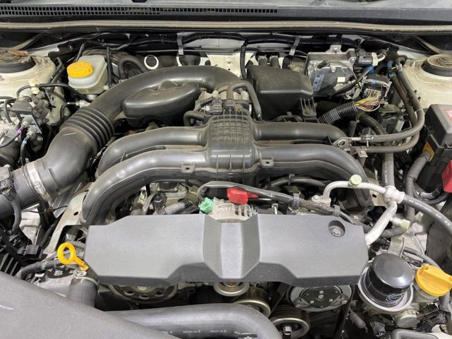 親切・丁寧な専門メカニックスタッフが応対！・車検・点検整備・事故等の修理などアフターサービスも安心。お車のカスタマイズもネクステージのサービススタッフまでご相談ください！