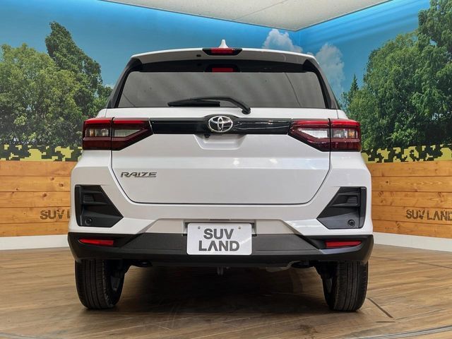 安心の最長10年・走行無制限保証（有償）をご用意。保証内容も充実はもちろん、無料点検＆オイル交換や、年中無休の全国・24時間ロードサービスも付帯されておりますのでご安心下さい。