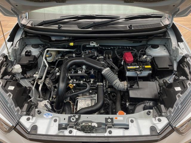 親切・丁寧な専門メカニックスタッフが応対！・車検・点検整備・事故等の修理などアフターサービスも安心。お車のカスタマイズもネクステージのサービススタッフまでご相談ください！