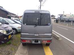 第2展示場は本店西隣りすぐ近くに有ります。目印は笹新田西バス停。そちらに在庫がある場合もございます。駐車スペース有りますので24時間ご自由に見学下さい。写真撮影もご自由にどうぞ！