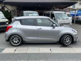 購入時のオプション品は低金利のオートローンに組込み可能！！自動車保険（任意保険）の分割支払いも可能です！！