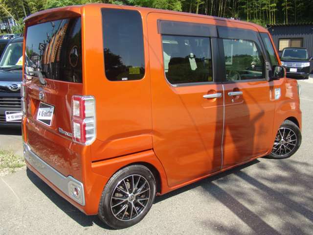 LINEでもお問い合わせ可能！車の情報（車名、年式、走行距離etc）を記入か車のスクリーンショットを送って頂きますと在庫、お見積などご返信させて頂きます！https：//lin.ee/nObn0BK