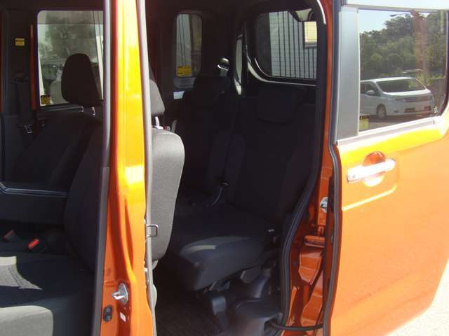 広い室内空間　綺麗に保たれています　室内クリーニングを行いお渡しします