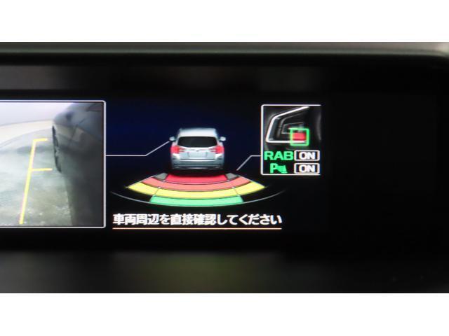 車体後方のソナーセンサーで障害物を検知し、後方の障害物を表示と警報音で注意を喚起してくれます。