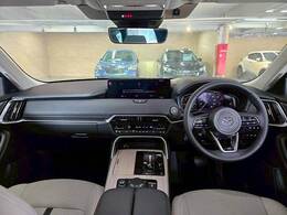 アイポイントが高く見晴らしの良い運転席です！
