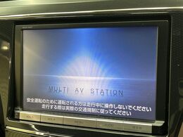 【大画面ナビ】人気の大型8インチナビを装備。存在感のある大画面はインパクト大！ナビ利用時のマップ表示は見やすく、テレビやDVDは臨場感がアップ！いつものドライブがグッと楽しくなります♪