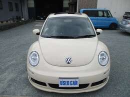 受けたような車は仕入れません。それと同じ車なら程度が良い車が欲しいとおっしゃる方当然のことだと思います。仕入れた車は業者さんにお願いして全磨きで水垢迄全て除去して傷がよく見える状態にしてからリペイント