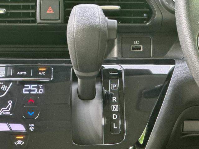 お車に合わせて無料保証以外にも、保証範囲、期間、距離を拡充させた有料保証もご用意しております！中古車の購入が初めてで不安・・・というお客様もご安心ください！