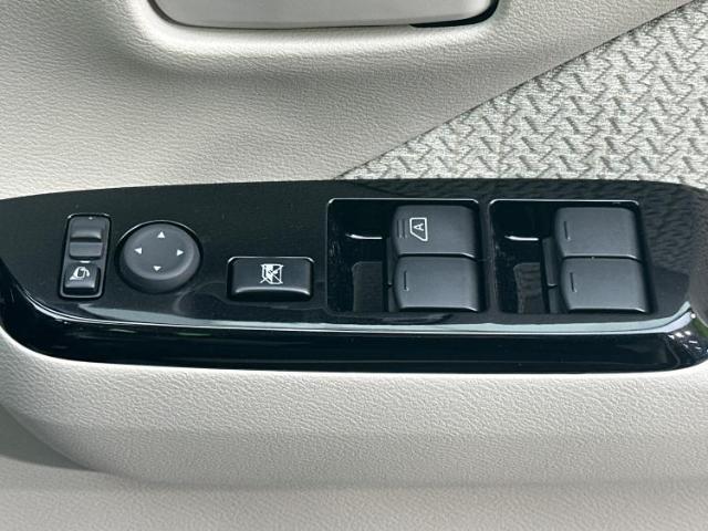 こちらのお車はいかがでしょうか？少しでも気になっていただけましたら是非お問い合わせください！さらにお車の詳細をお送りいたします！