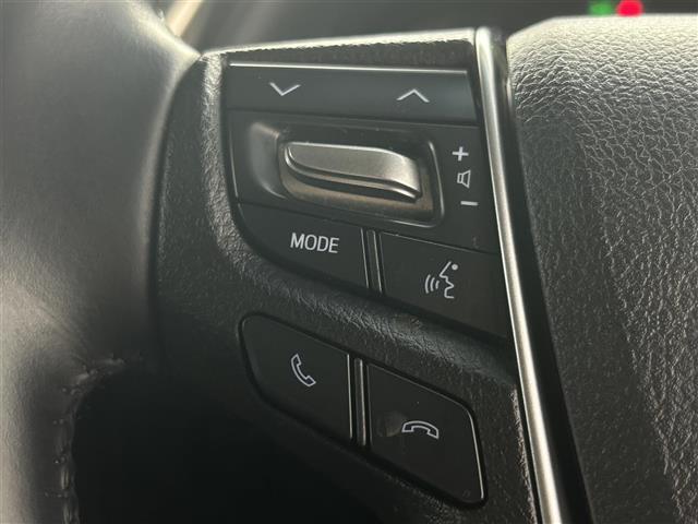 【運転席操作部】快適なドライブを楽しむための機能が装備されています！運転席から触れるので、使いやすいです！除菌プランいれていただくと、さらに清潔で安心していただけます！