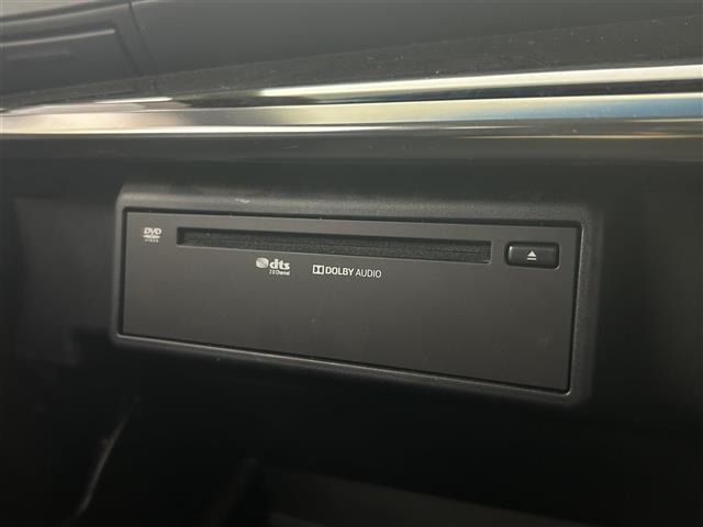 【運転席操作部】快適なドライブを楽しむための機能が装備されています！運転席から触れるので、使いやすいです！除菌プランいれていただくと、さらに清潔で安心していただけます！