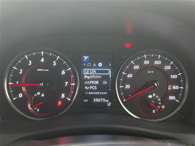 【スピードメーター】メーターがシンプルで見やすく運転しやすいですね！