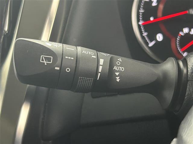 【運転席操作部】快適なドライブを楽しむための機能が装備されています！運転席から触れるので、使いやすいです！除菌プランいれていただくと、さらに清潔で安心していただけます！