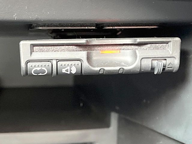 【ETC】高速道路の料金所をストレスなく通過！話題のスポットやサービスエリアに多い「スマートIC」利用時は必須のアイテムです。当店でセットアップを実施、ご納車当日からすぐにご利用いただけます！