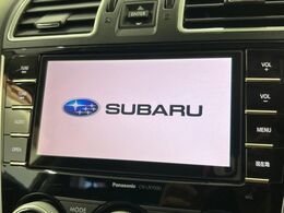 【メーカー純正ナビ】インテリアに溶け込むスタイリッシュな「専用設計」メーカーナビを装備♪視認性や操作性など基本性能にも優れ、より上質なカーライフをお楽しみいただけます。