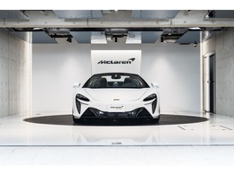 ボディカラーは【Silica White】でございます。